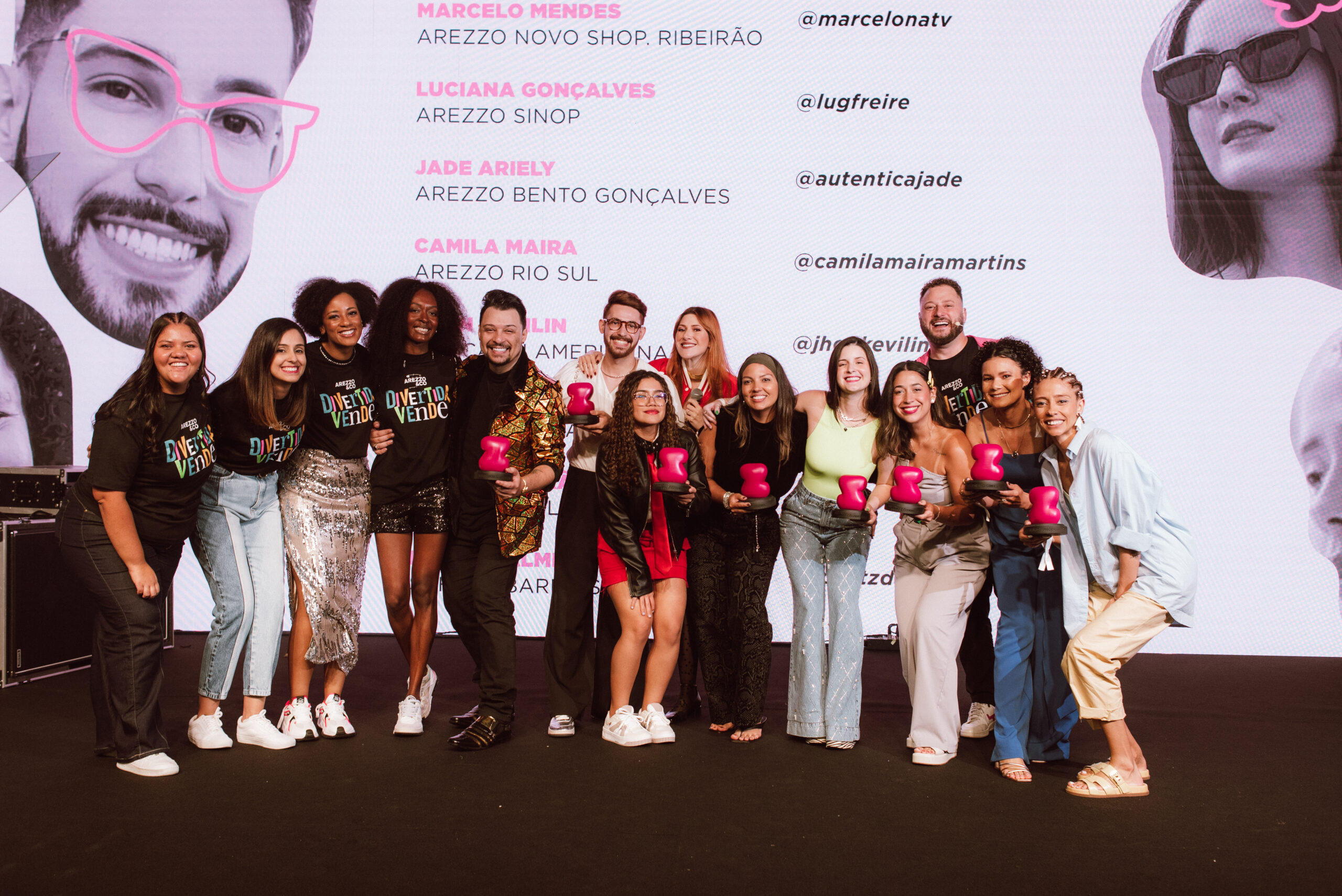 Arezzo&Co conclui capacitação de vendedores e gerentes de todo o Brasil e forma squad de influenciadores locais